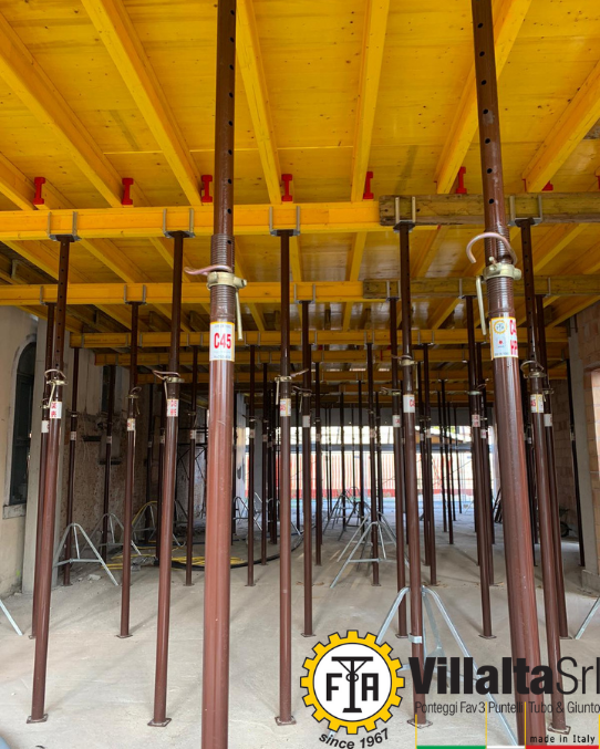 Solaio travi legno + puntelli C45.png